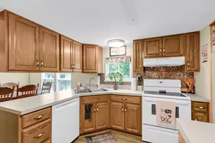505 Stout St, Saint John, IL 61873 - Photo 4