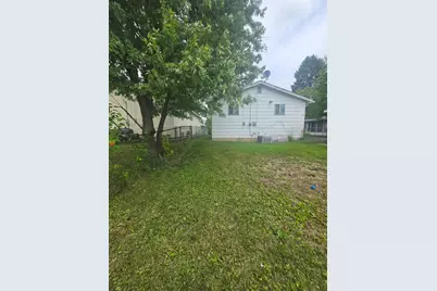 821 E 10th Place, Ford Heights, IL 60411 - Photo 16
