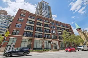 210 S Desplaines St, Chicago, IL 60661 - Photo 1