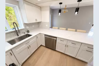 1653 River Street #306, Des Plaines, IL 60016 - Photo 8