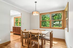 255 West Ln, Lake Zurich, IL 60047 - Photo 6