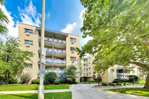 1040 Erie St, Oak Park, IL 60302 - Photo 1