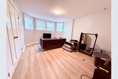3758 N Sawyer Avenue, Chicago, IL 60618 - Photo 4