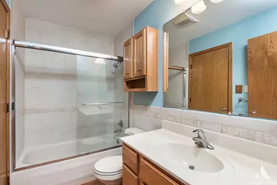 521 Milton Drive, Naperville, IL 60563 - Photo 14
