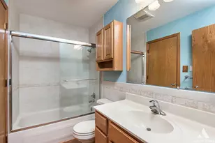 521 Milton Dr, Naperville, IL 60563 - Photo 14