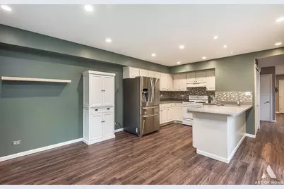 521 Milton Drive, Naperville, IL 60563 - Photo 8