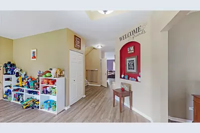 2421 Columbia Lane, Montgomery, IL 60538 - Photo 4