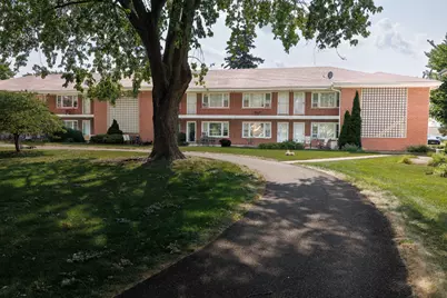1101 Holiday Lane #8, Des Plaines, IL 60016 - Photo 8