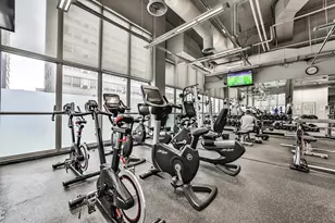 655 W Irving Park Rd, Chicago, IL 60613 - Photo 28