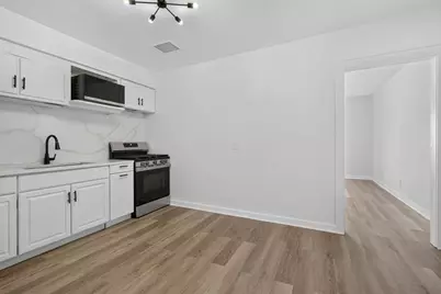 705 Washington Street #2F, Mendota, IL 61342 - Photo 4