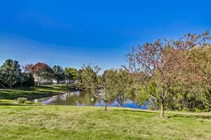 3211 S Ronan Dr, Lake in the Hills, IL 60156 - Photo 32