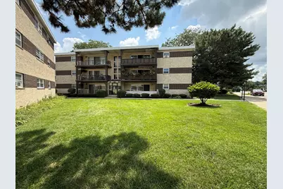 301 E. Plainfield Avenue #2, La Grange, IL 60525 - Photo 2