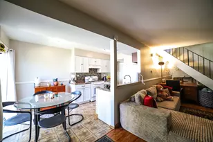 1205 Quincy Ct, Wheeling, IL 60090 - Photo 8