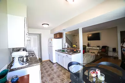 1205 Quincy Court, Wheeling, IL 60090 - Photo 10