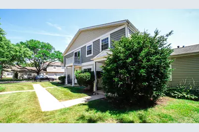 1205 Quincy Court, Wheeling, IL 60090 - Photo 2