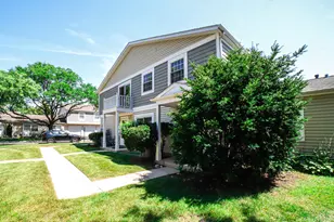 1205 Quincy Ct, Wheeling, IL 60090 - Photo 2