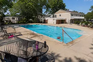 1205 Quincy Ct, Wheeling, IL 60090 - Photo 6