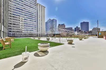655 W Irving Park Road #3804, Chicago, IL 60613 - Photo 16