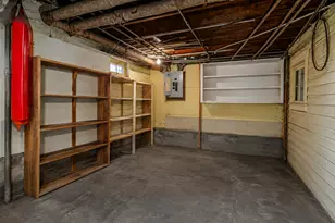 10230 S Turner Ave, Evergreen Park, IL 60805 - Photo 16