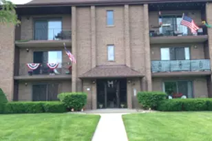 7932 Paxton Ave, Tinley Park, IL 60477 - Photo 1