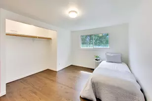 915 W Frontenac Dr, Arlington Heights, IL 60004 - Photo 24