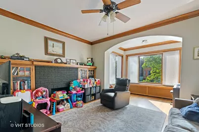 4229 N Leavitt Street #1, Chicago, IL 60618 - Photo 6