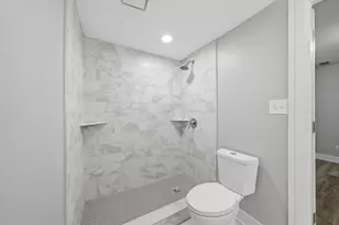 4541 S Prairie Ave, Chicago, IL 60653 - Photo 14