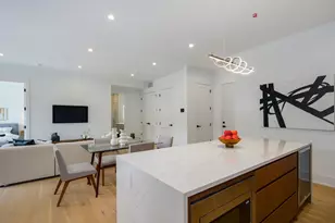 515 W Elm St, Chicago, IL 60610 - Photo 12