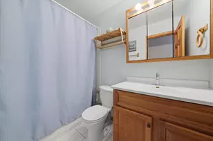 130 Lasalle Rd, Streamwood, IL 60107 - Photo 10