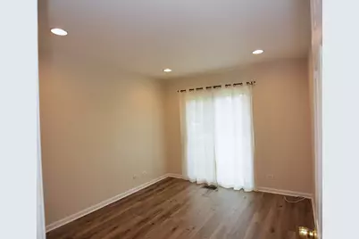 802 E Hillside Avenue, Barrington, IL 60010 - Photo 16