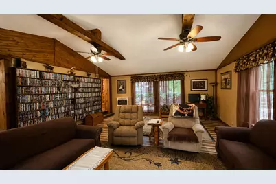 690 Ganntown Lane, Grantsburg, IL 62943 - Photo 8