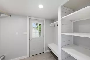422 S 10th St, Dekalb, IL 60115 - Photo 22