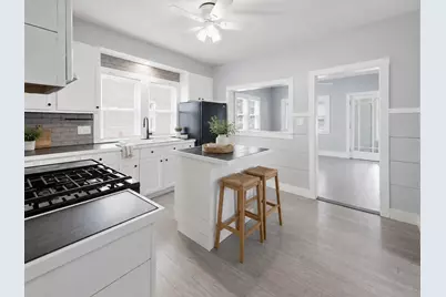 422 S 10th Street, Dekalb, IL 60115 - Photo 12