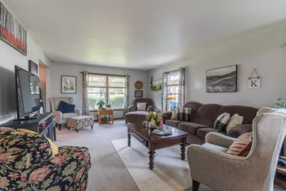 1027 W 3rd Street, Spring Valley, IL 61362 - Photo 6