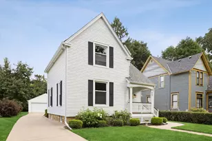 417 1st St, Batavia, IL 60510 - Photo 30