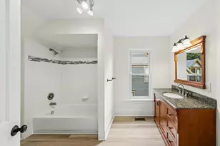 417 1st St, Batavia, IL 60510 - Photo 24