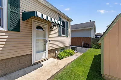 611 Table Street, Lockport, IL 60441 - Photo 34