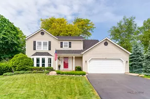 4 Montana Ct, Cary, IL 60013 - Photo 1