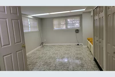 7023 S Bennett Avenue, Chicago, IL 60649 - Photo 24