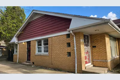 7023 S Bennett Avenue, Chicago, IL 60649 - Photo 2