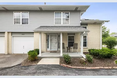 17037 East Circle Drive #17037, Tinley Park, IL 60477 - Photo 2