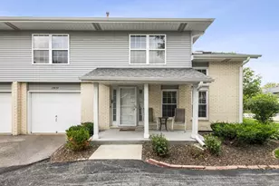 17037 East Circle Dr, Tinley Park, IL 60477 - Photo 2