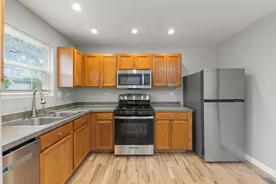 21544 Essex Drive, Crest Hill, IL 60403 - Photo 4