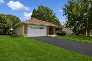 1166 Tracie Dr, Lake Zurich, IL 60047 - Photo 1