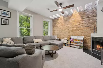 2307 W Melrose Street #F, Chicago, IL 60618 - Photo 12