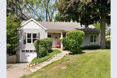 636 Exmoor Avenue, Barrington, IL 60010 - Photo 1