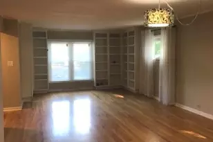636 Exmoor Ave, Barrington, IL 60010 - Photo 2