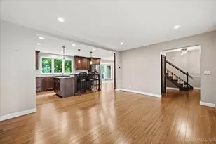 2S943 Shagbark Dr, Batavia, IL 60510 - Photo 12