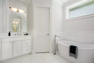 1942 N Orchard St, Chicago, IL 60614 - Photo 14