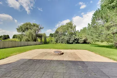 14106 Glenwood Court, Libertyville, IL 60048 - Photo 32